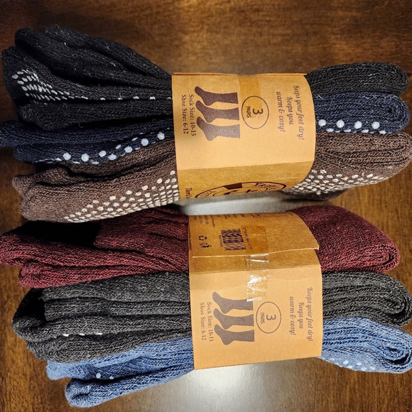 6 pair Yacht & Smith Thermal Socks, NWT - Picture 2 of 6